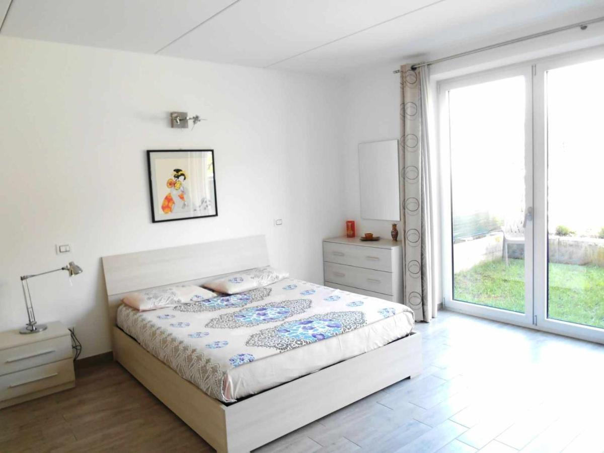 Direttamente Al Lago Apartments Marone Room photo