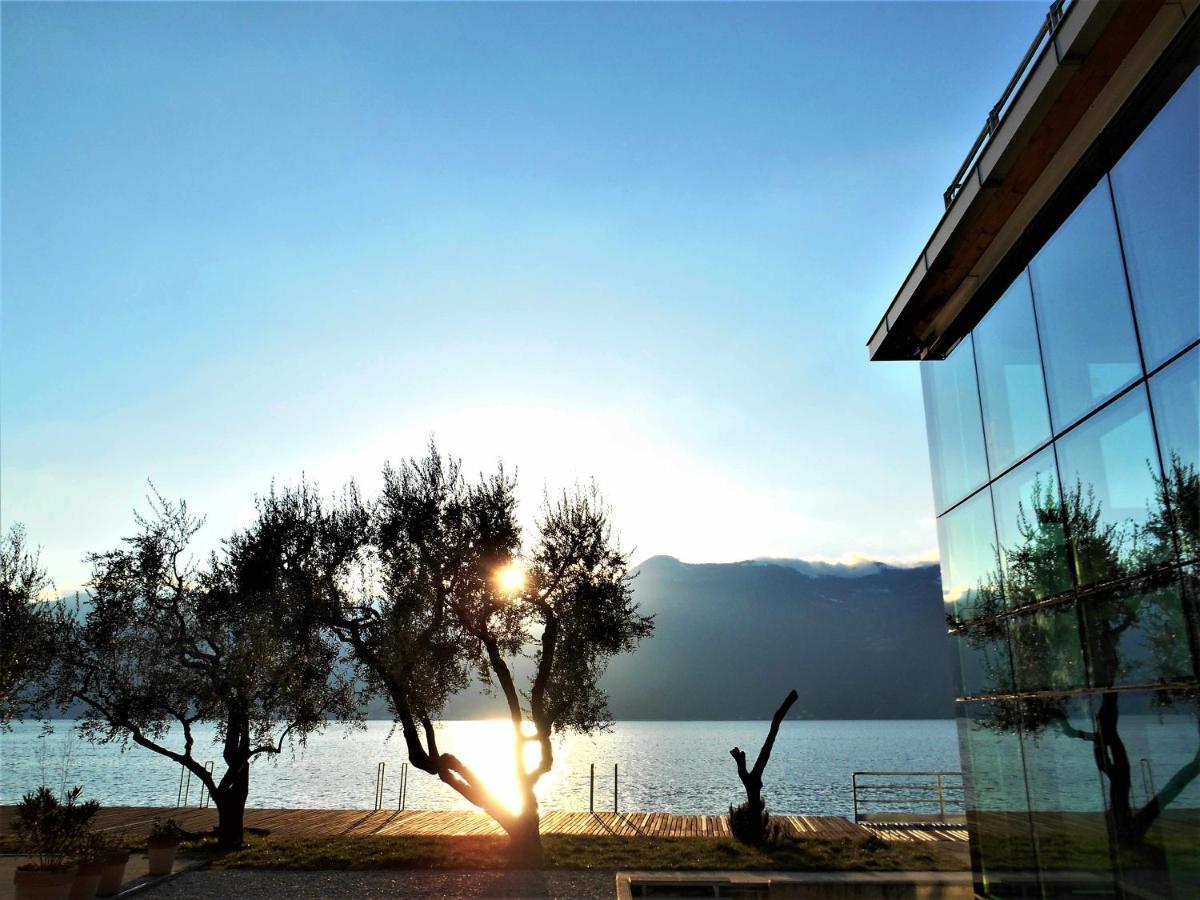 Direttamente Al Lago Apartments Marone Exterior photo