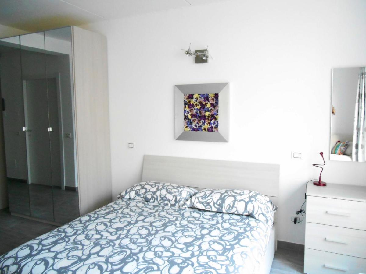 Direttamente Al Lago Apartments Marone Exterior photo