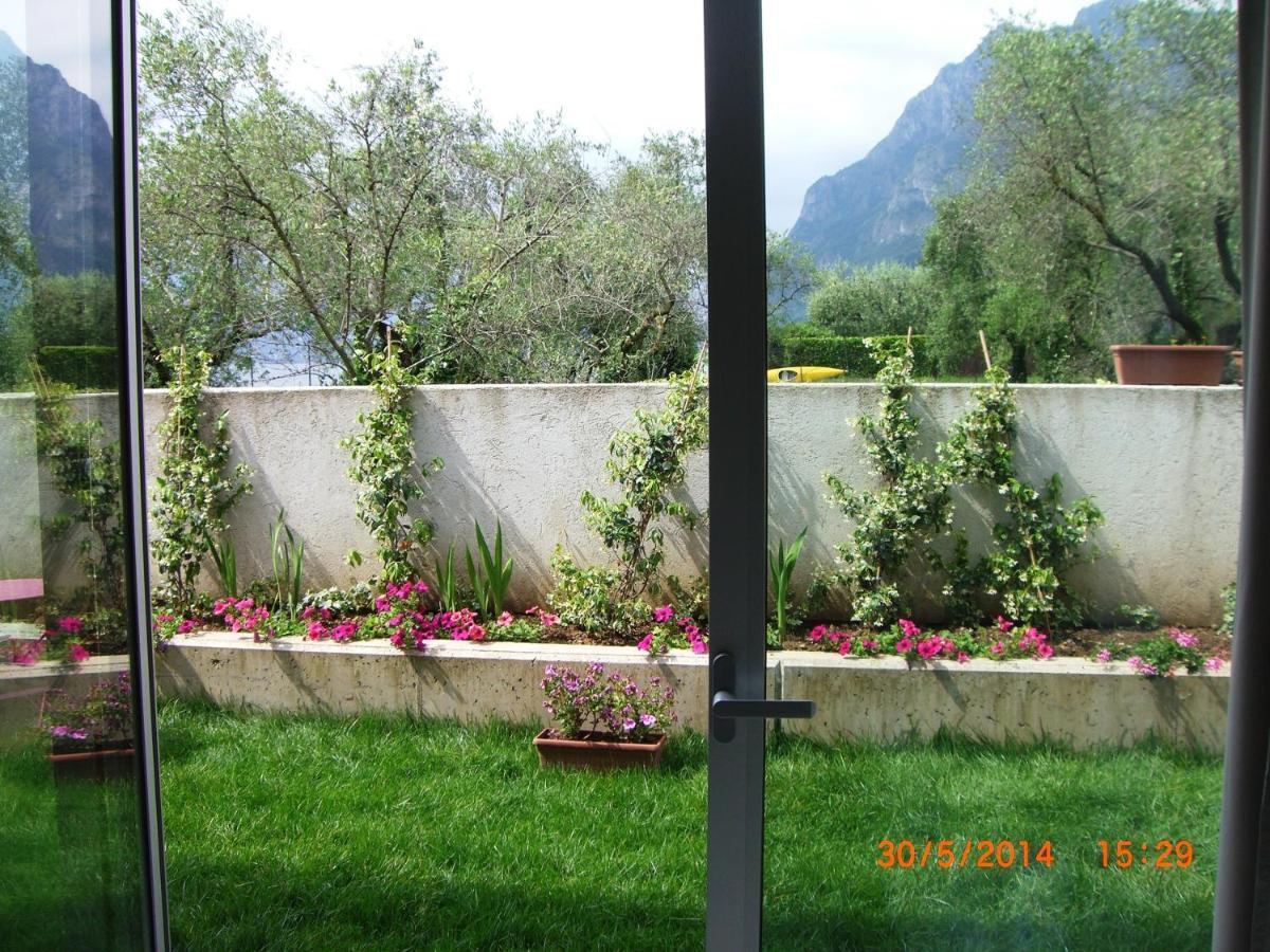 Direttamente Al Lago Apartments Marone Exterior photo